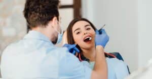 Read more about the article When Is a Tooth Beyond Saving? How Dentists Decide on Extraction